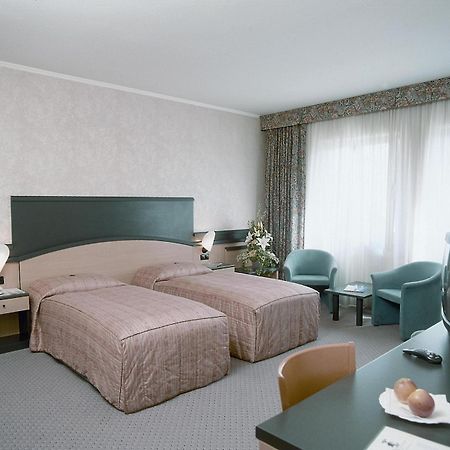 Privat Hotel Riegele Augsburg Bagian luar foto