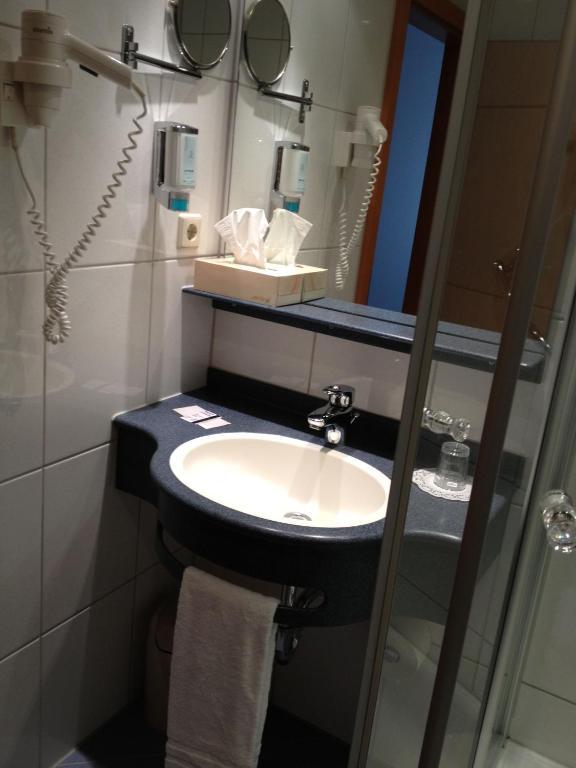 Privat Hotel Riegele Augsburg Ruang foto