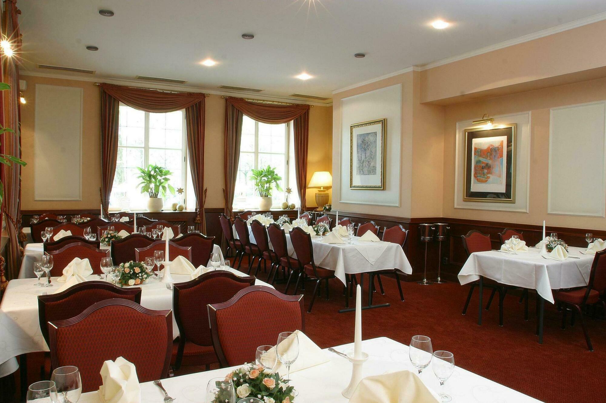 Privat Hotel Riegele Augsburg Bagian luar foto